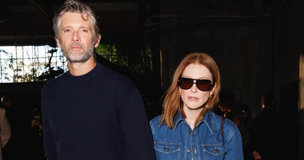 Julianne Moore Personal Life & Relationships